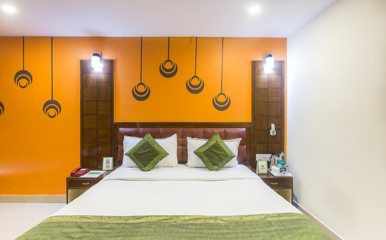 Angel Park Hotel Hyderabad Exterior foto